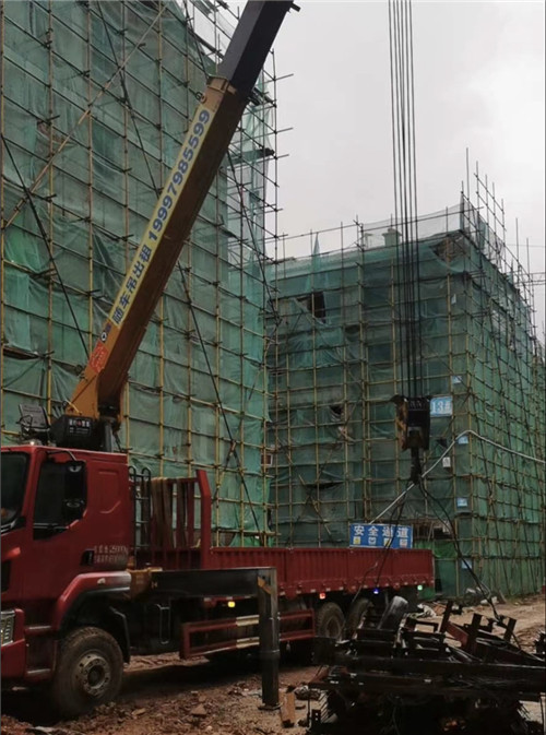 调兵山市“慢工细活”—— 吊车的 “微动控制” 技术